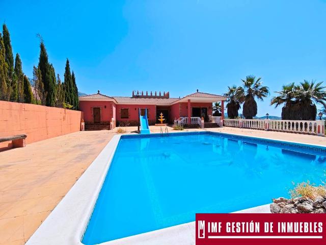 Casa chalet en Venta en Canillas de Aceituno