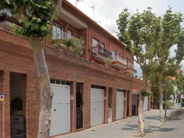 Casa chalet en Venta en Canovelles
