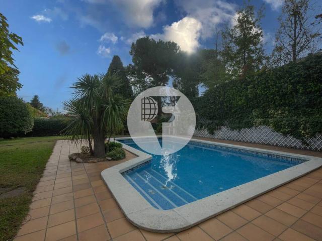 Casa chalet en Venta en Canovelles