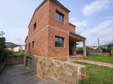 Casa chalet en Venta en Cànoves I Samalús