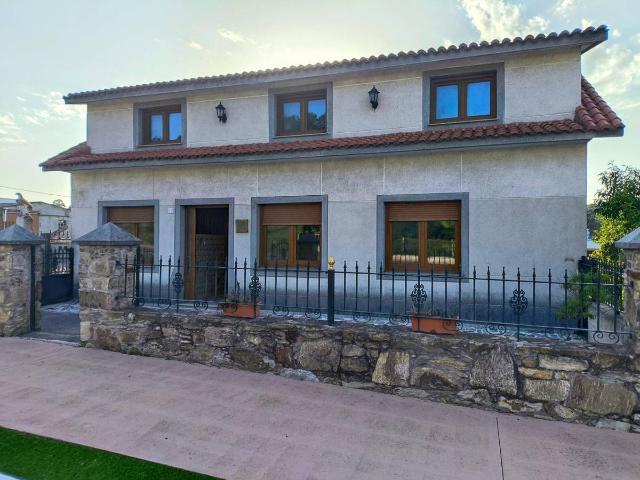 Casa chalet en Venta en Cabana de Bergantiños