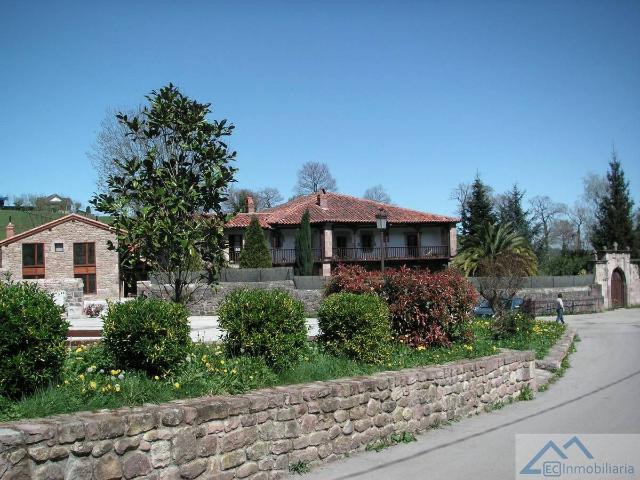 Casa chalet en Venta en Cabezón de la Sal