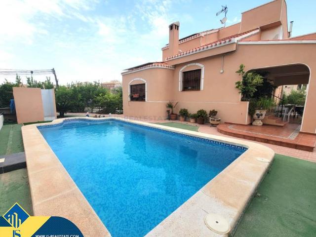 Casa chalet en Venta en Cabo Cervera