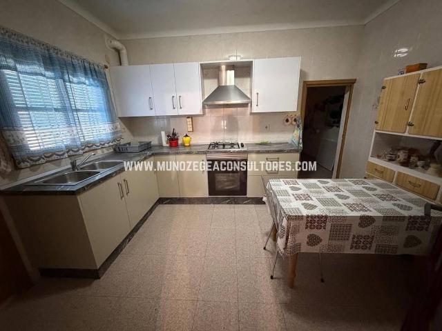 Casa chalet en Venta en Cabra