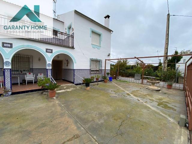 Casa chalet en Venta en Cabra
