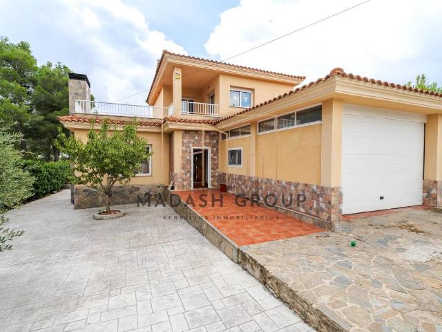 Casa chalet en Venta en Cabra del Camp