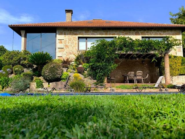 Casa chalet en Venta en Cabral Candeán