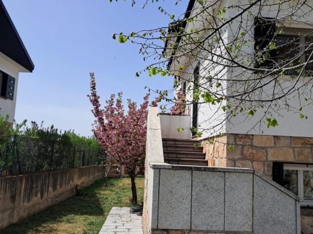 Casa Chalet en Venta en Cabrera, La Madrid