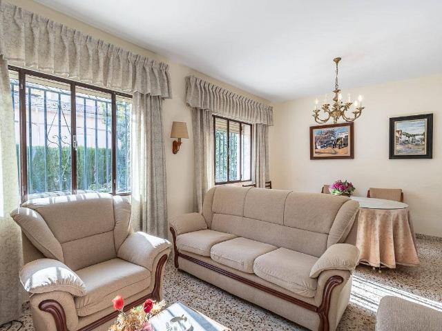 Casa chalet en Venta en Cájar