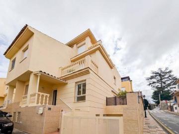 Casa chalet en Venta en Cájar