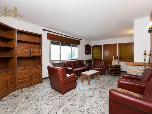 Casa chalet en Venta en Calypo Fado