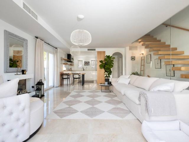 Casa chalet en Venta en Calahonda