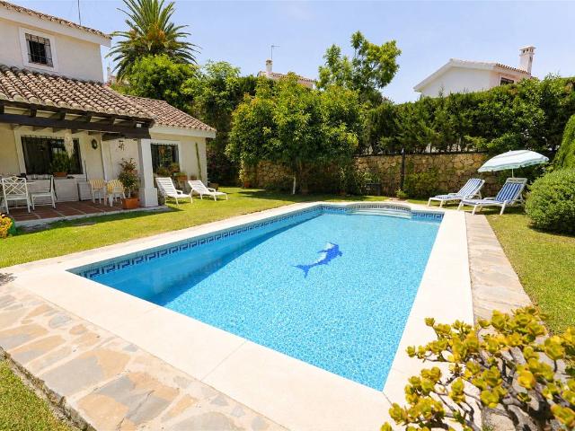 Casa chalet en Venta en Calahonda