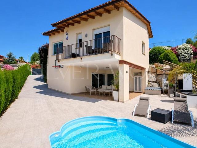 Casa chalet en Venta en Caldes de Montbui