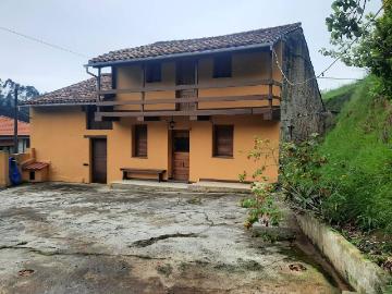 Casa chalet en Venta en Caldones