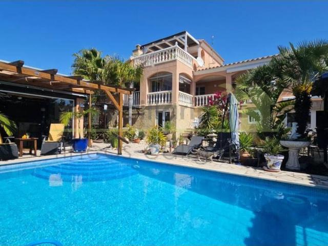 Casa chalet en Venta en Càlig