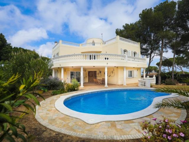 Casa Chalet en Venta en Calonge Girona