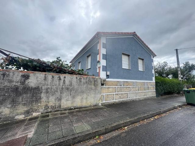 Casa chalet en Venta en Cartelle