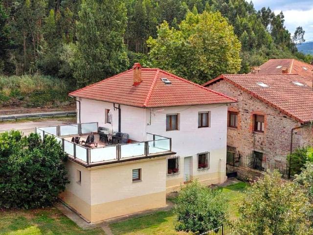 Casa chalet en Venta en Carandía