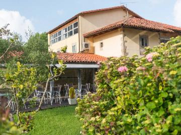 Casa chalet en Venta en Caravia