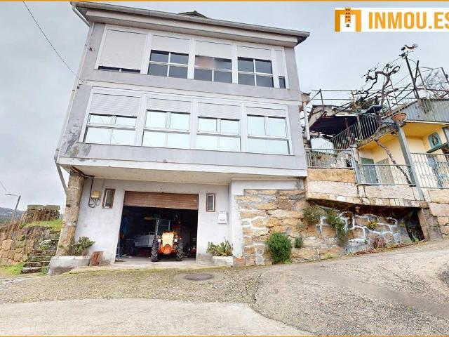 Casa chalet en Venta en Carballeda de Avia