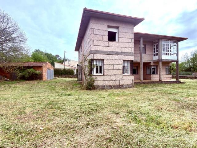 Casa chalet en Venta en Carballedo