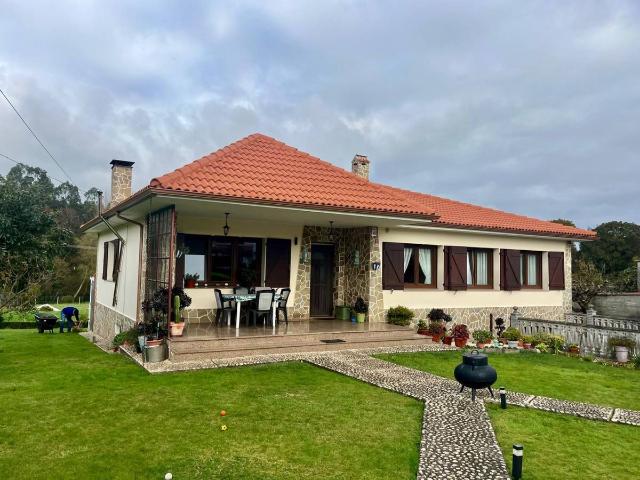 Casa chalet en Venta en Carballo