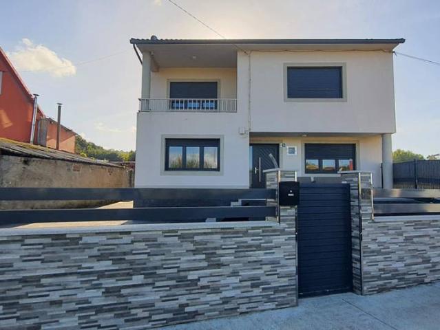 Casa chalet en Venta en Carballo