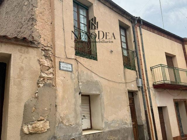 Casa chalet en Venta en Carbonero el Mayor
