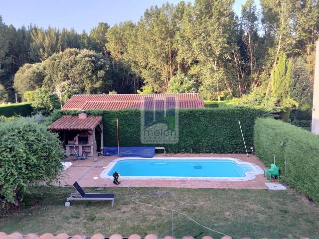 Casa chalet en Venta en Cardeñajimeno