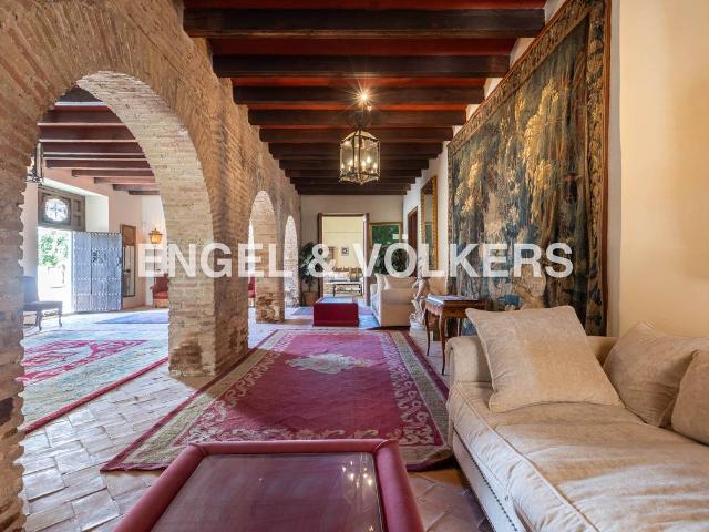 Casa chalet en Venta en Carmona