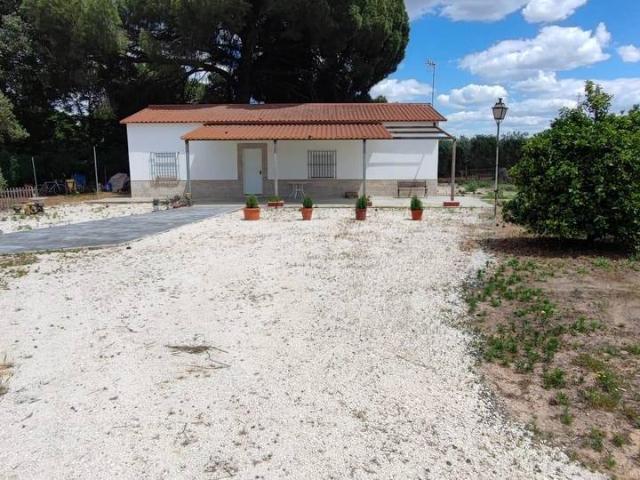 Casa chalet en Venta en Carmona