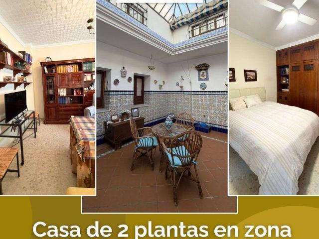 Casa chalet en Venta en Carmona
