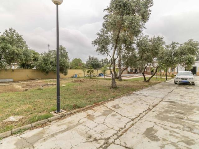 Casa chalet en Venta en Carmona