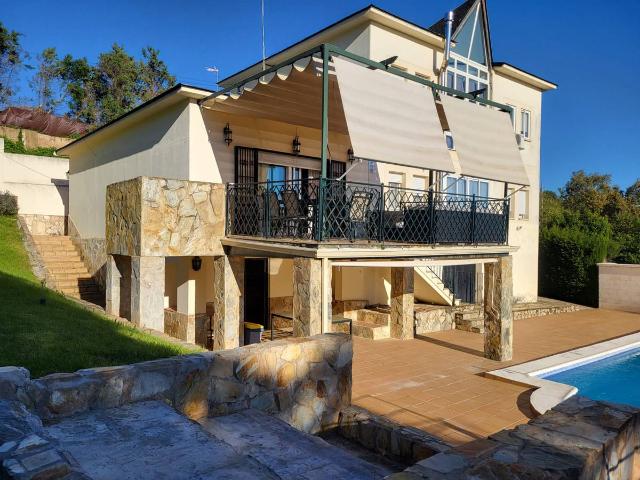 Casa chalet en Venta en Carretera de Sevilla Los Montitos