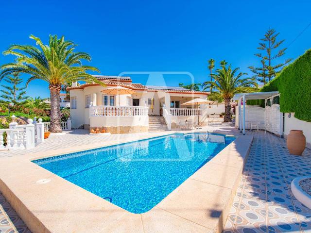 Casa chalet en Venta en Carrió La Merced Los Pinos