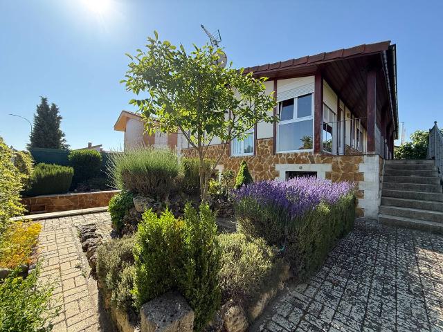 Casa chalet en Venta en Carrión de los Condes