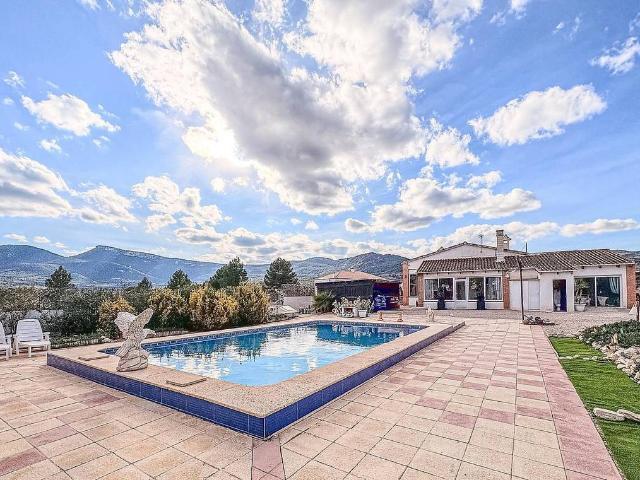 Casa chalet en Venta en Castalla