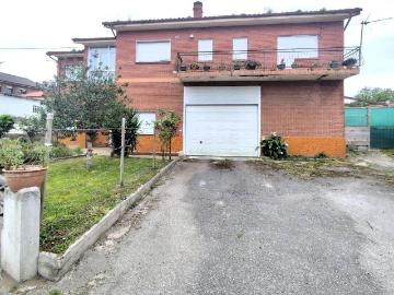 Casa chalet en Venta en Castañeda