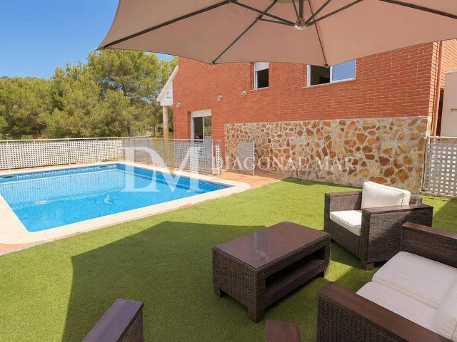 Casa chalet en Venta en Castellet i la Gornal