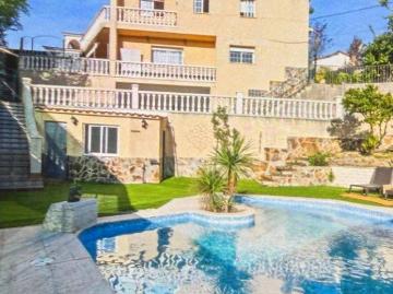 Plaça de l'Agricultura, N'oriol, Can Vallhonrat, Barcelona, Cataluña, Cataluña