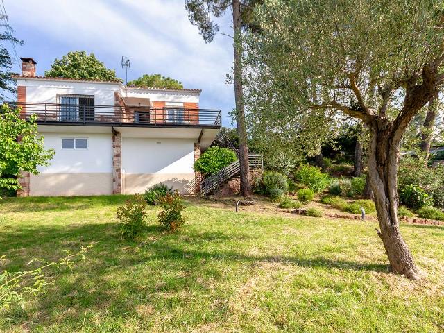 Casa chalet en Venta en Castellví de Rosanes