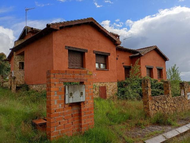 Casa chalet en Venta en Castillejo de Mesleón