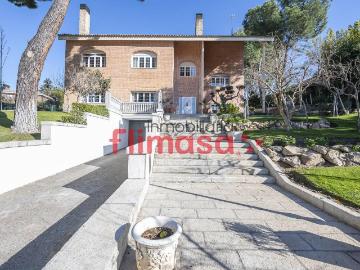 Avenida Principe de Asturias, Madrid, Pinares Llanos