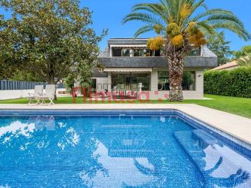 Casa chalet en Venta en Castillo Campodón