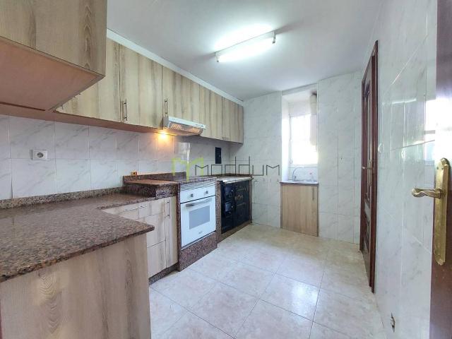 Casa chalet en Venta en Castiñeiriño Cruceiro de Sar