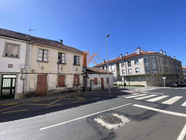 Casa chalet en Venta en Castiñeiriño Cruceiro de Sar