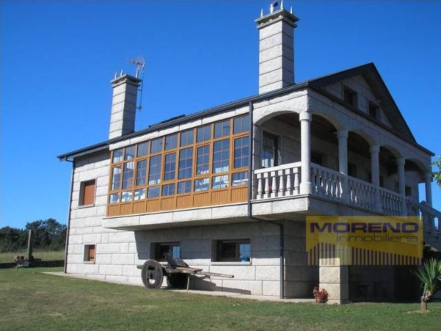 Casa chalet en Venta en Castro de Rei