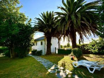 Casa chalet en Venta en Castropol