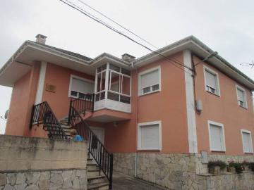Casa chalet en Venta en Castropol